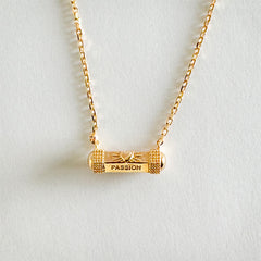 Collar Amuleto oro HOPS con cadena