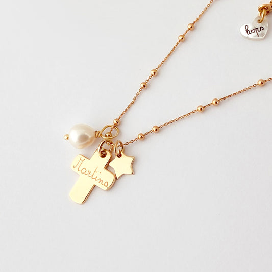 Collar Cruz personalizada con cadena y medalla adicional en forma de niño niña o estrella HOPS