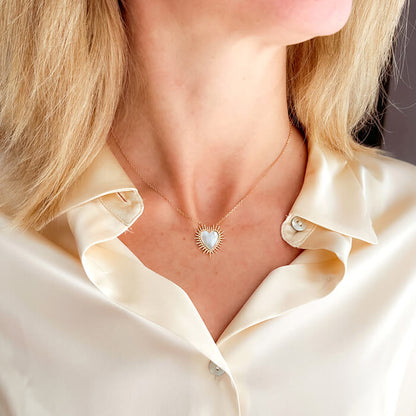 Collar Corazón Ardiente Nácar Personalizado HOPS