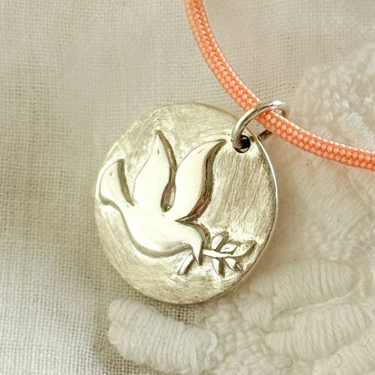 Collar religioso Paloma de la paz con ramo Personalizado HOPS regalo para mujeres y adolescentes