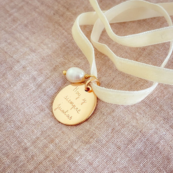 Medalla Personalizada para Ramo de Novia 2cm oro con perla HOPS